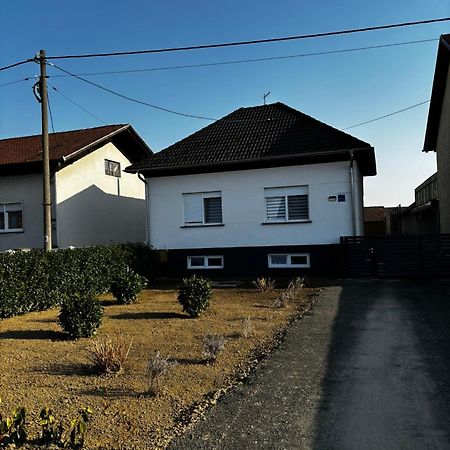 Apartman Kuca 150 Mala Subotica Εξωτερικό φωτογραφία